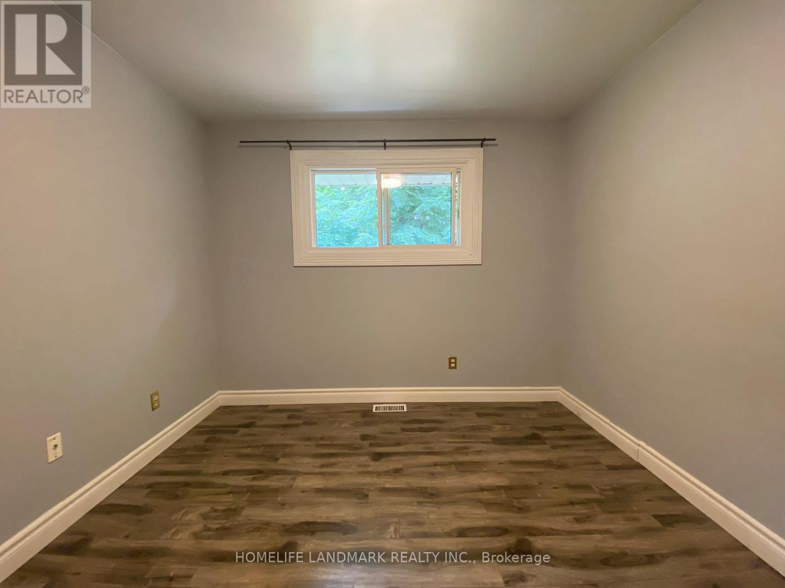 1052 Elgin Street, Newmarket, Ontario  L3Y 3C1 - Photo 6 - N12387636