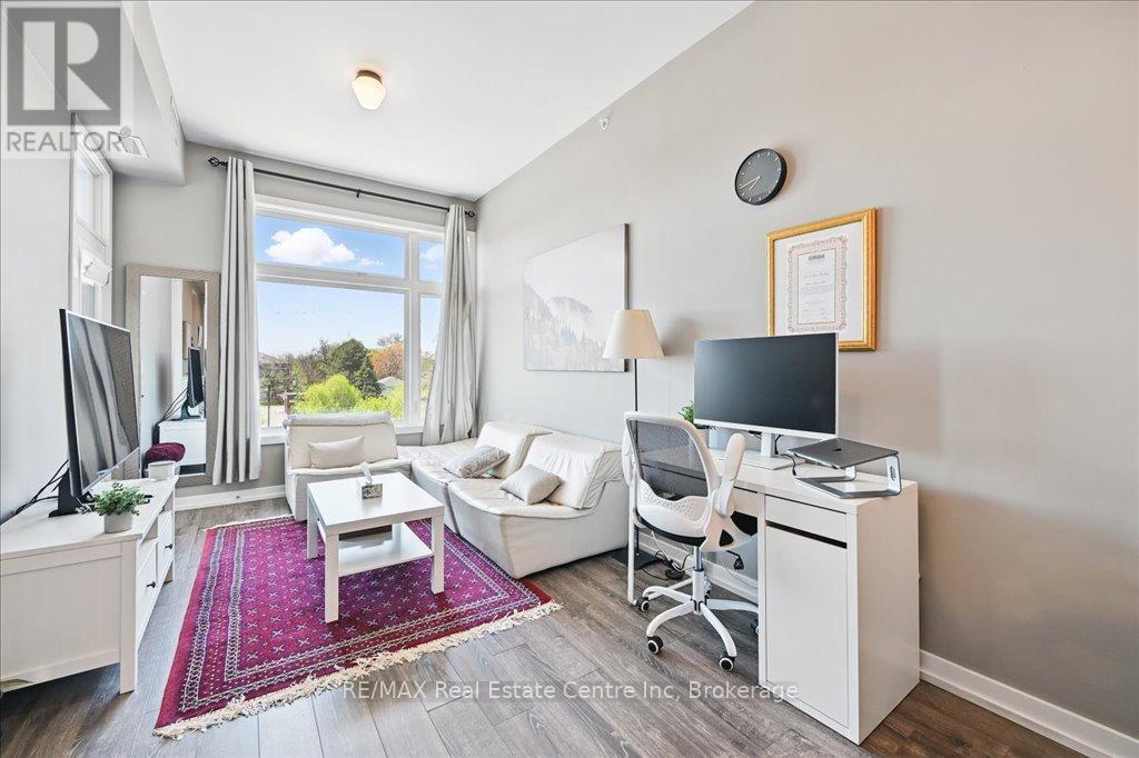 420 - 457 Plains Road E, Burlington, Ontario  L7T 0B8 - Photo 6 - W12387669