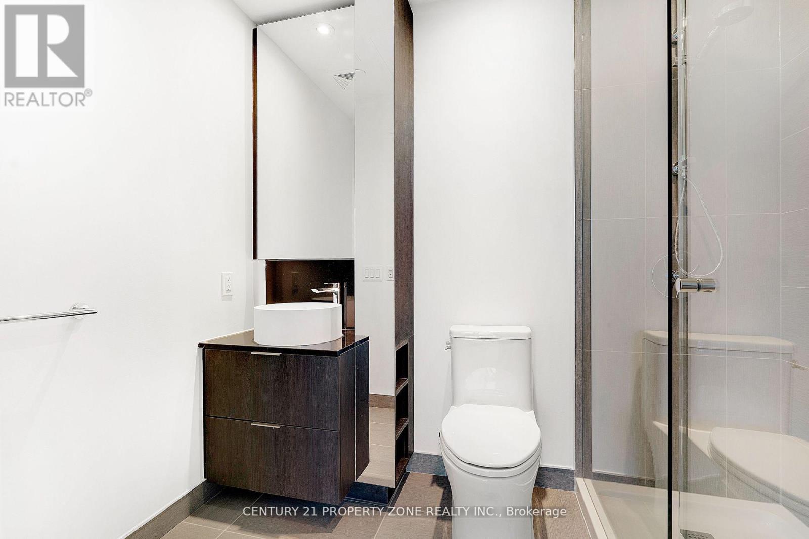 2003 - 28 Ann Street, Mississauga, Ontario  L5G 0E1 - Photo 24 - W12387548
