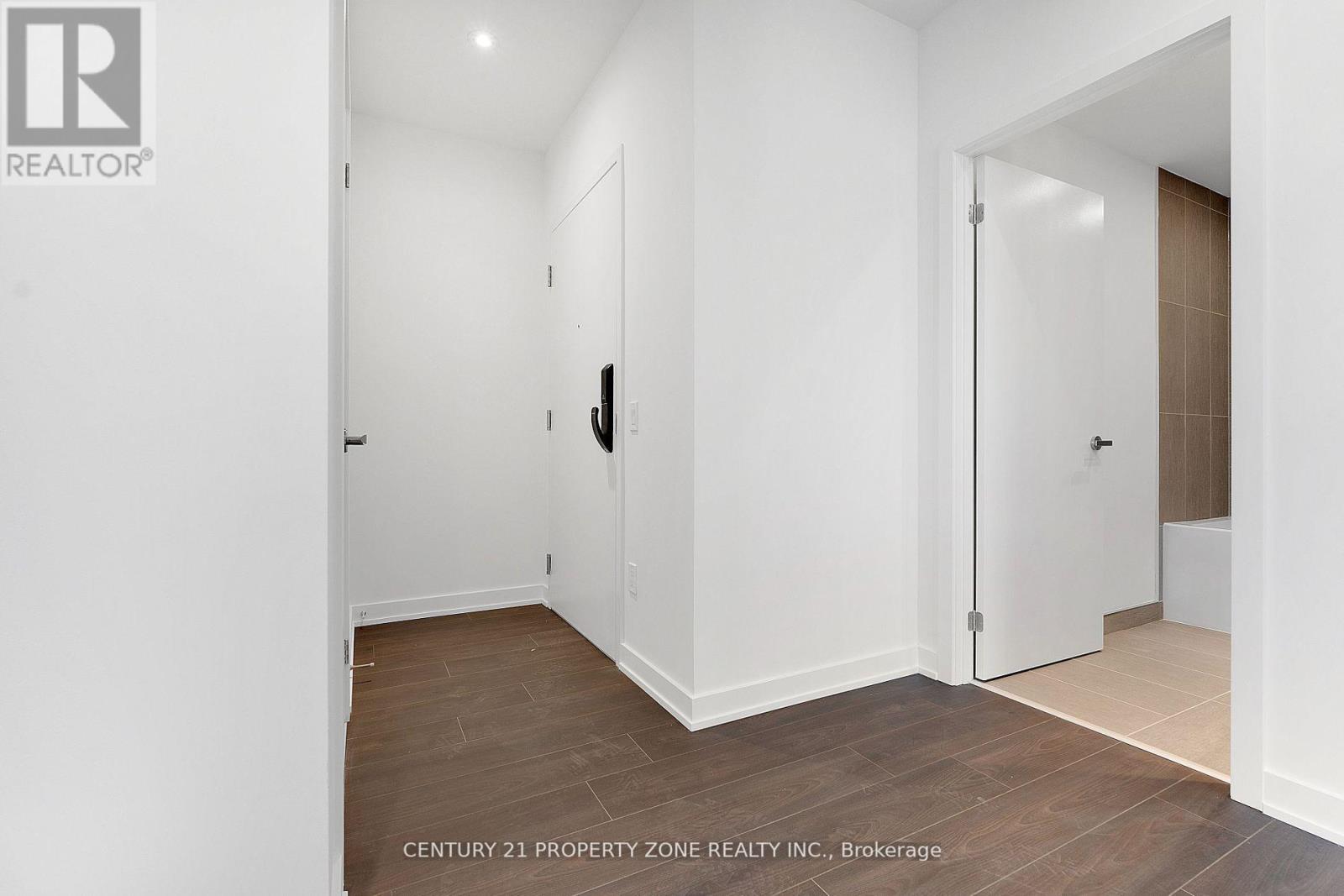 2003 - 28 Ann Street, Mississauga, Ontario  L5G 0E1 - Photo 38 - W12387548