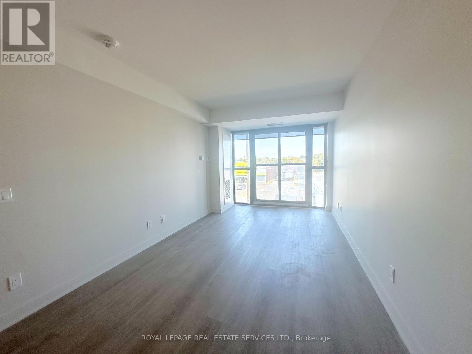 313 - 3385 Dundas Street W, Toronto, Ontario  M6S 2S2 - Photo 4 - W12387558