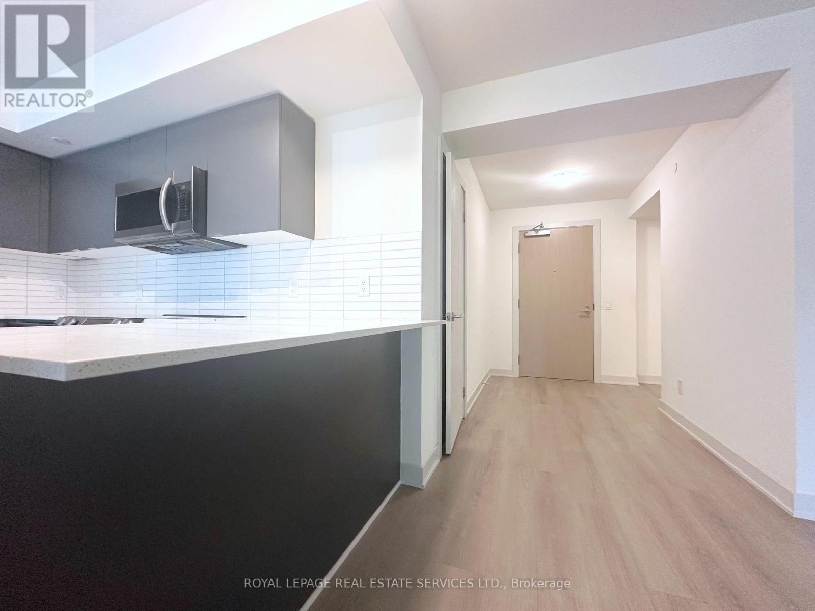 322 - 3385 Dundas Street W, Toronto, Ontario  M6S 2S2 - Photo 4 - W12387586