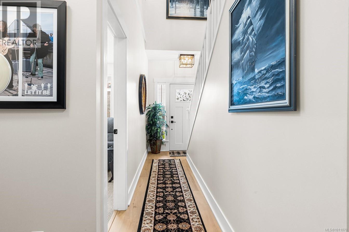 Property at 364 Tideline Lane image 3