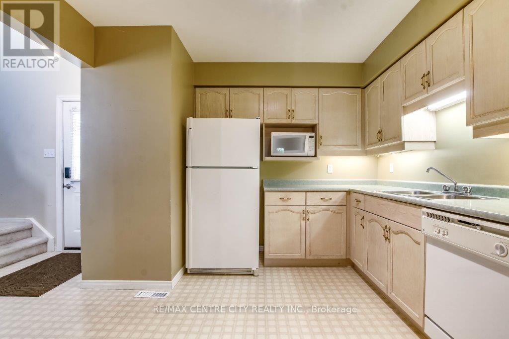 14 - 1199 Reardon Boulevard, London South, Ontario  N6M 1H7 - Photo 6 - X12387660