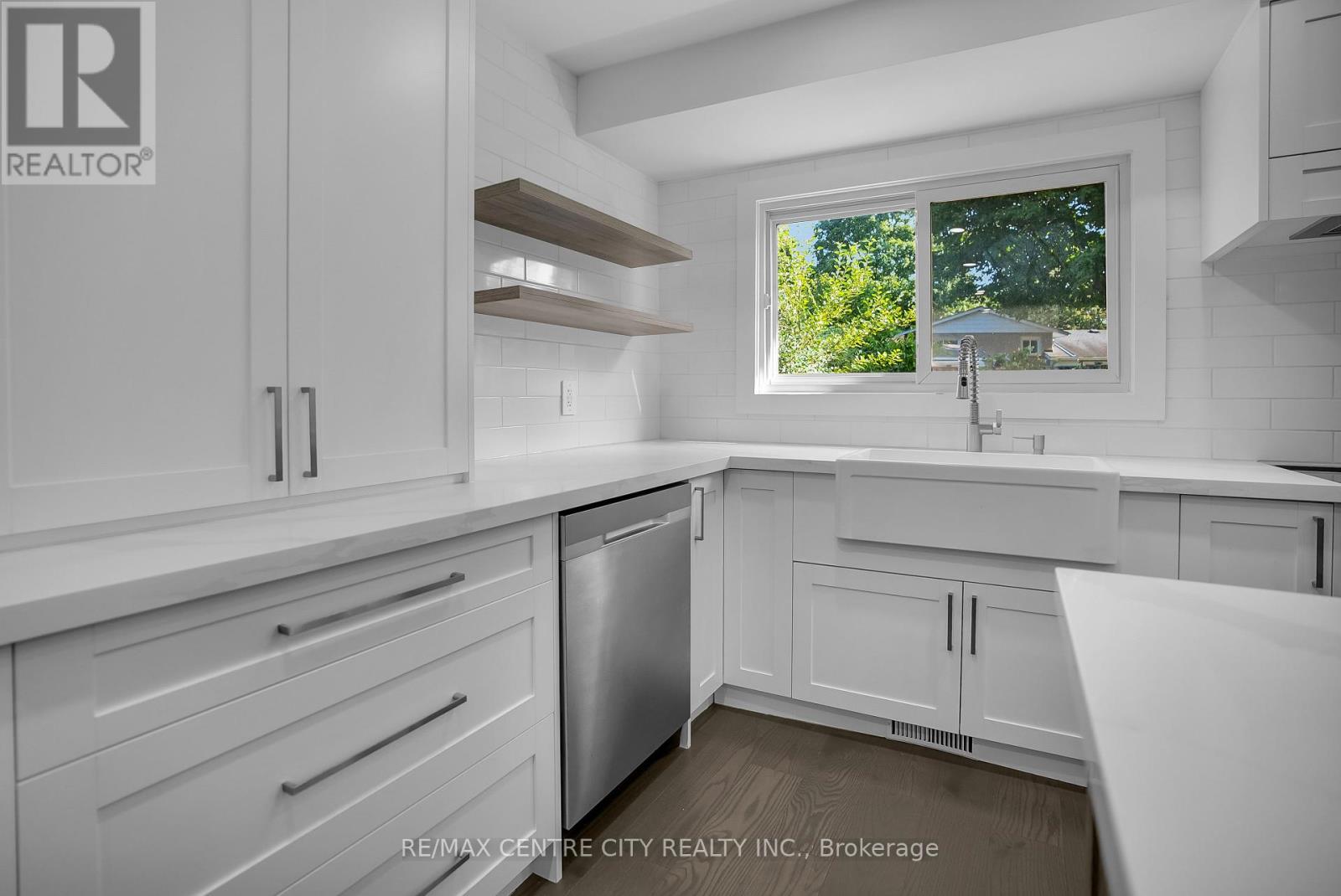 700 Glengyle Crescent, London North, Ontario  N5X 1X7 - Photo 12 - X12387710