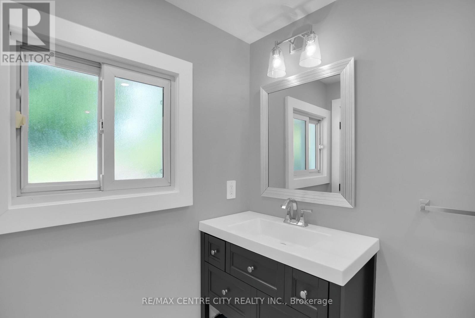700 Glengyle Crescent, London North, Ontario  N5X 1X7 - Photo 22 - X12387710