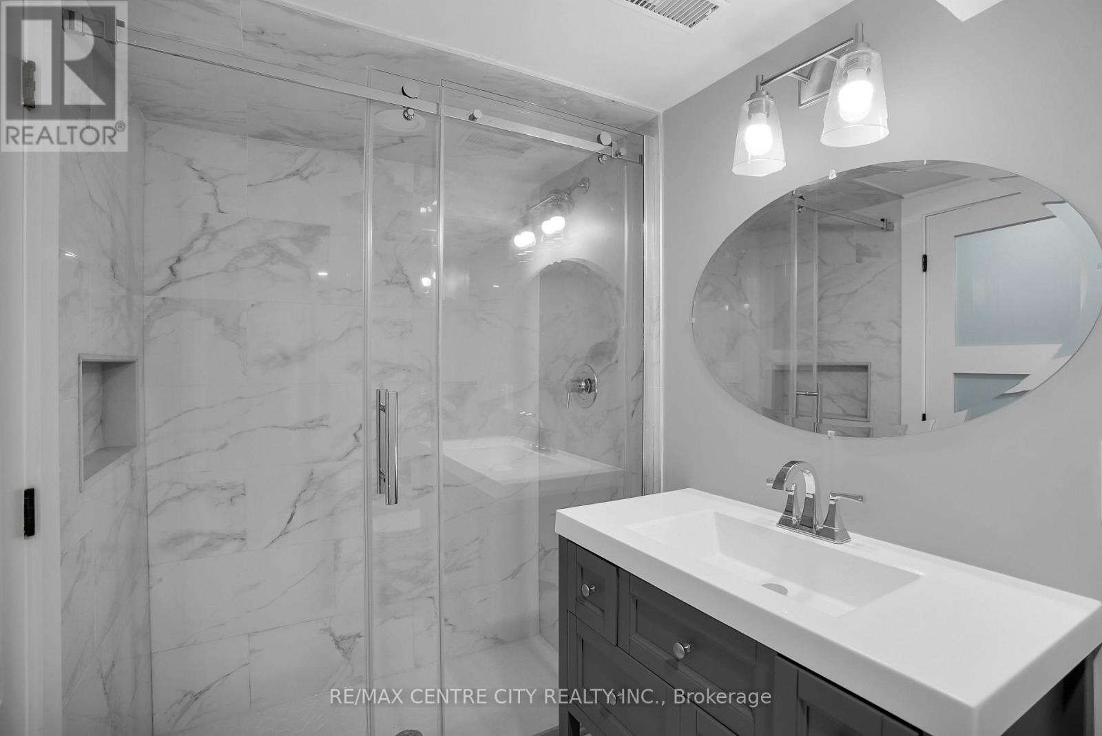 700 Glengyle Crescent, London North, Ontario  N5X 1X7 - Photo 32 - X12387710