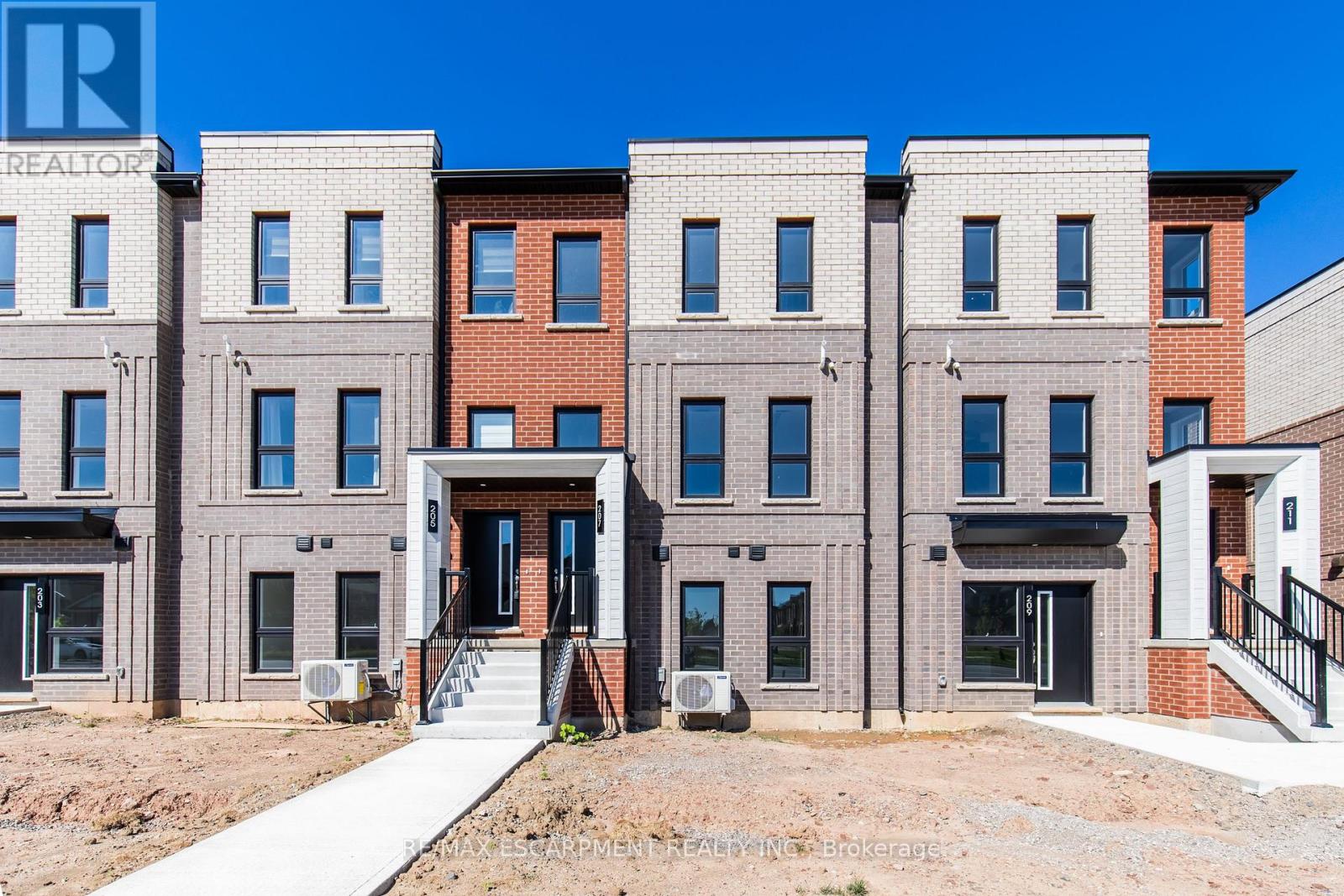 16 - 70 KENESKY DRIVE, Hamilton, Ontario