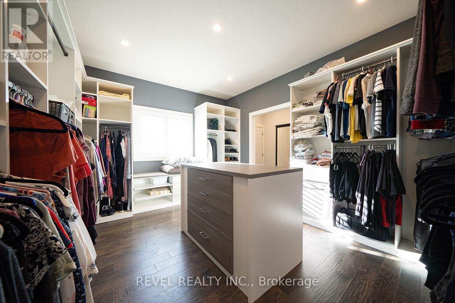 21 Tedley Boulevard, Brantford, Ontario  N3T 0E3 - Photo 23 - X12387597