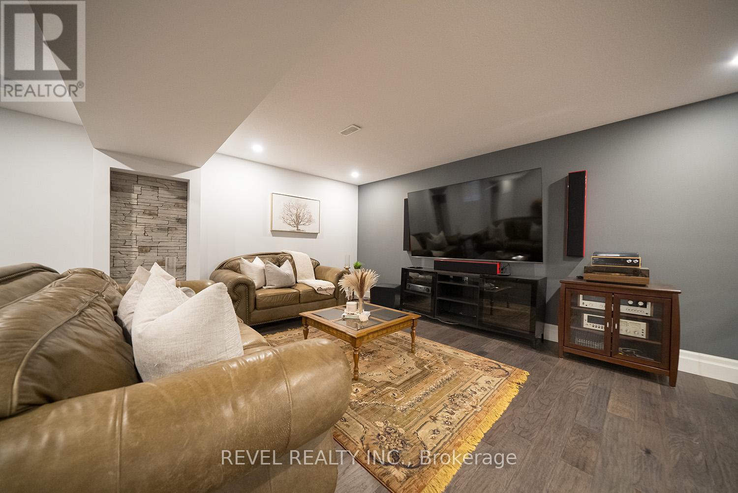 21 Tedley Boulevard, Brantford, Ontario  N3T 0E3 - Photo 29 - X12387597