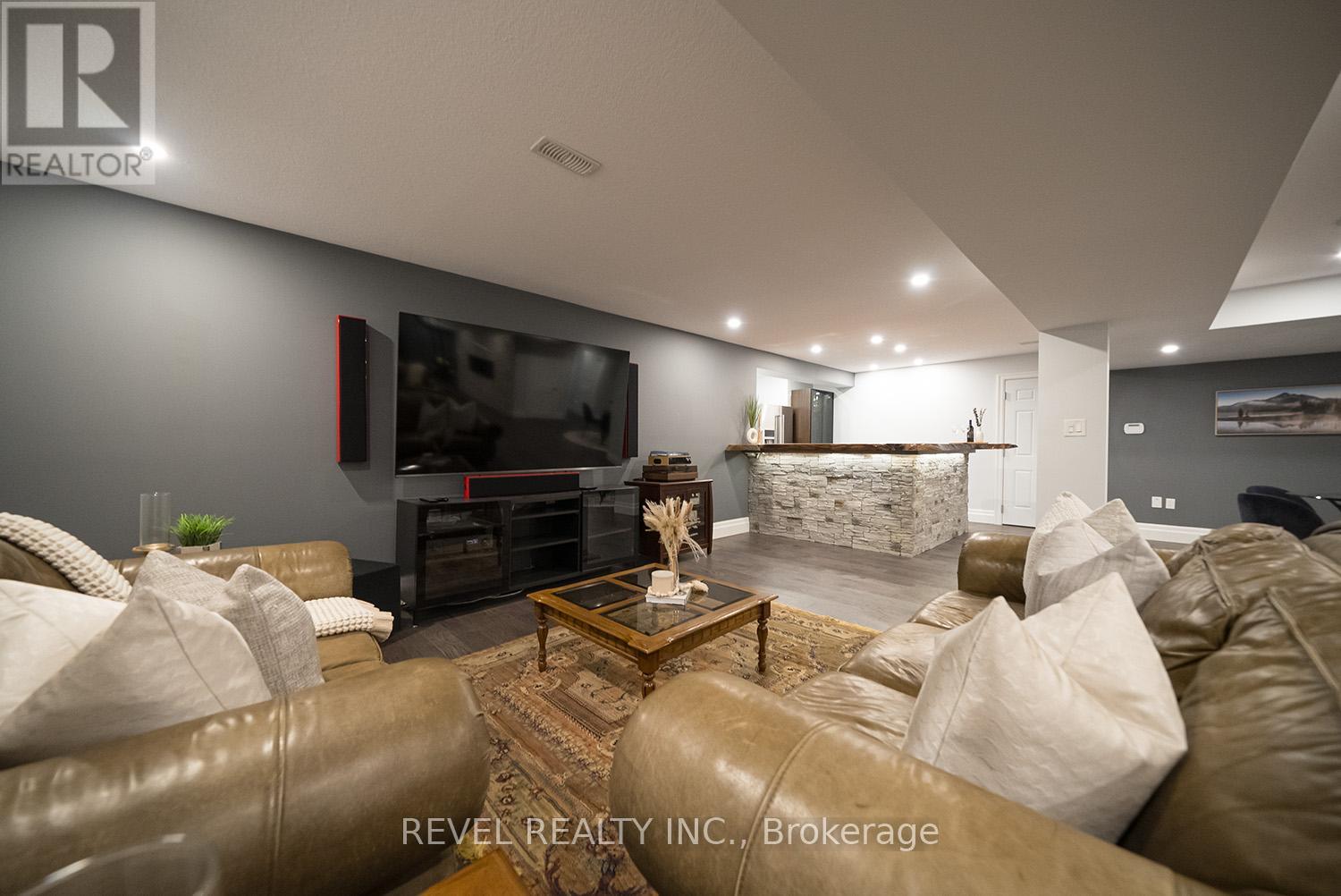 21 Tedley Boulevard, Brantford, Ontario  N3T 0E3 - Photo 30 - X12387597
