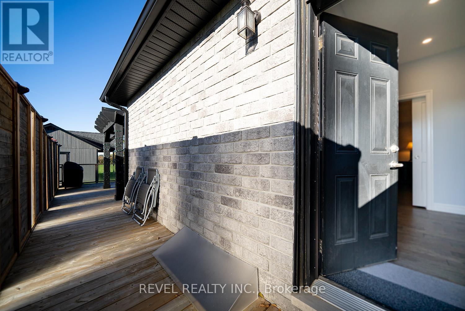 21 Tedley Boulevard, Brantford, Ontario  N3T 0E3 - Photo 39 - X12387597