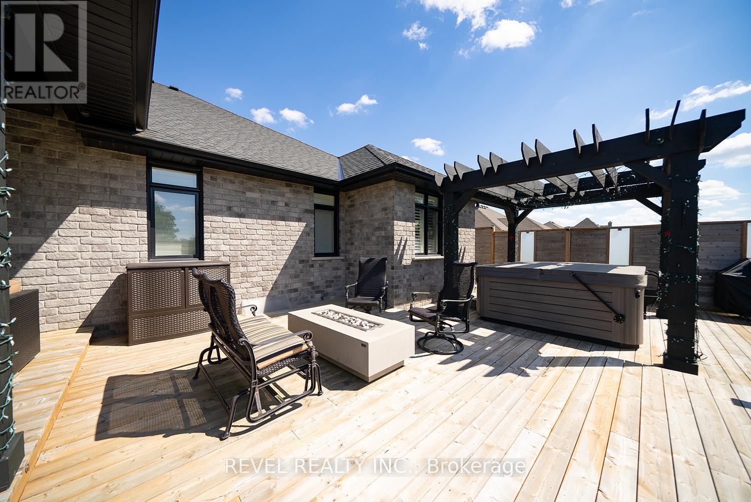 21 Tedley Boulevard, Brantford, Ontario  N3T 0E3 - Photo 43 - X12387597