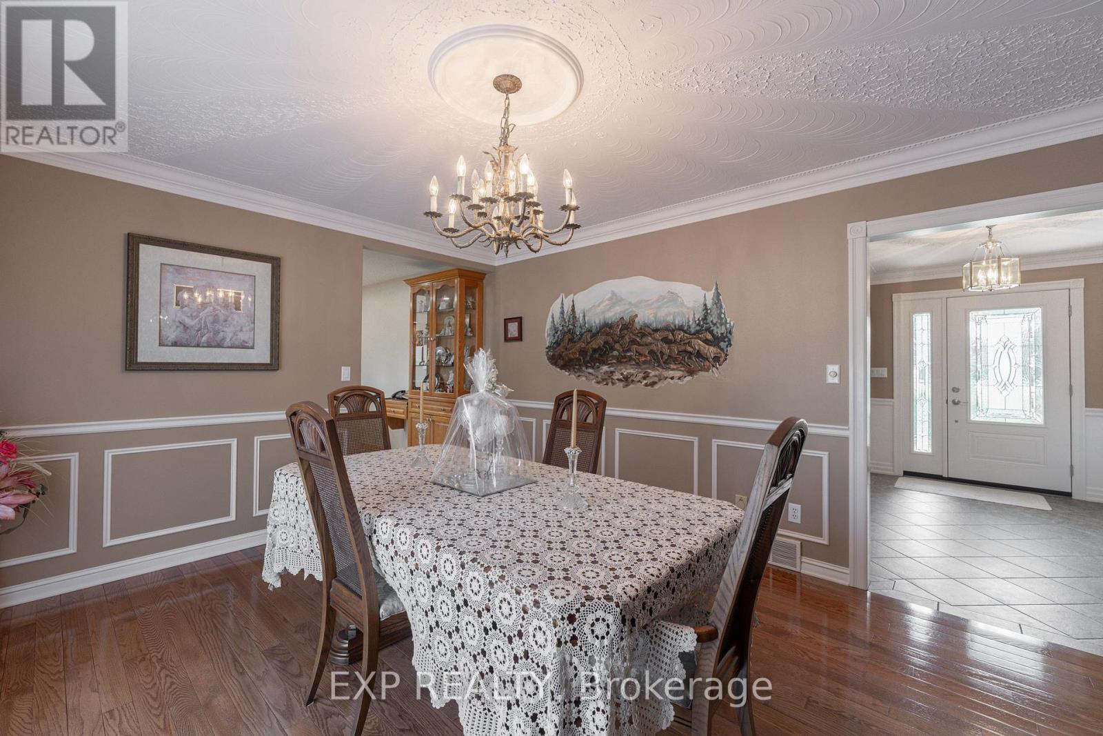 726 Line 7 Road, Niagara-On-The-Lake, Ontario  L0S 1J0 - Photo 15 - X12387655