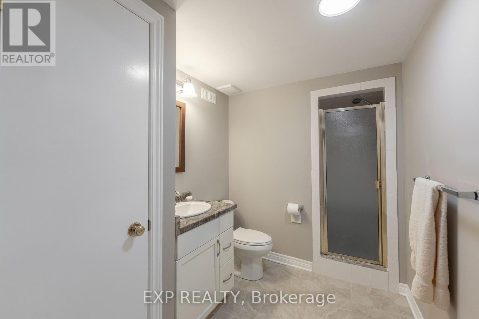 726 Line 7 Road, Niagara-On-The-Lake, Ontario  L0S 1J0 - Photo 27 - X12387655