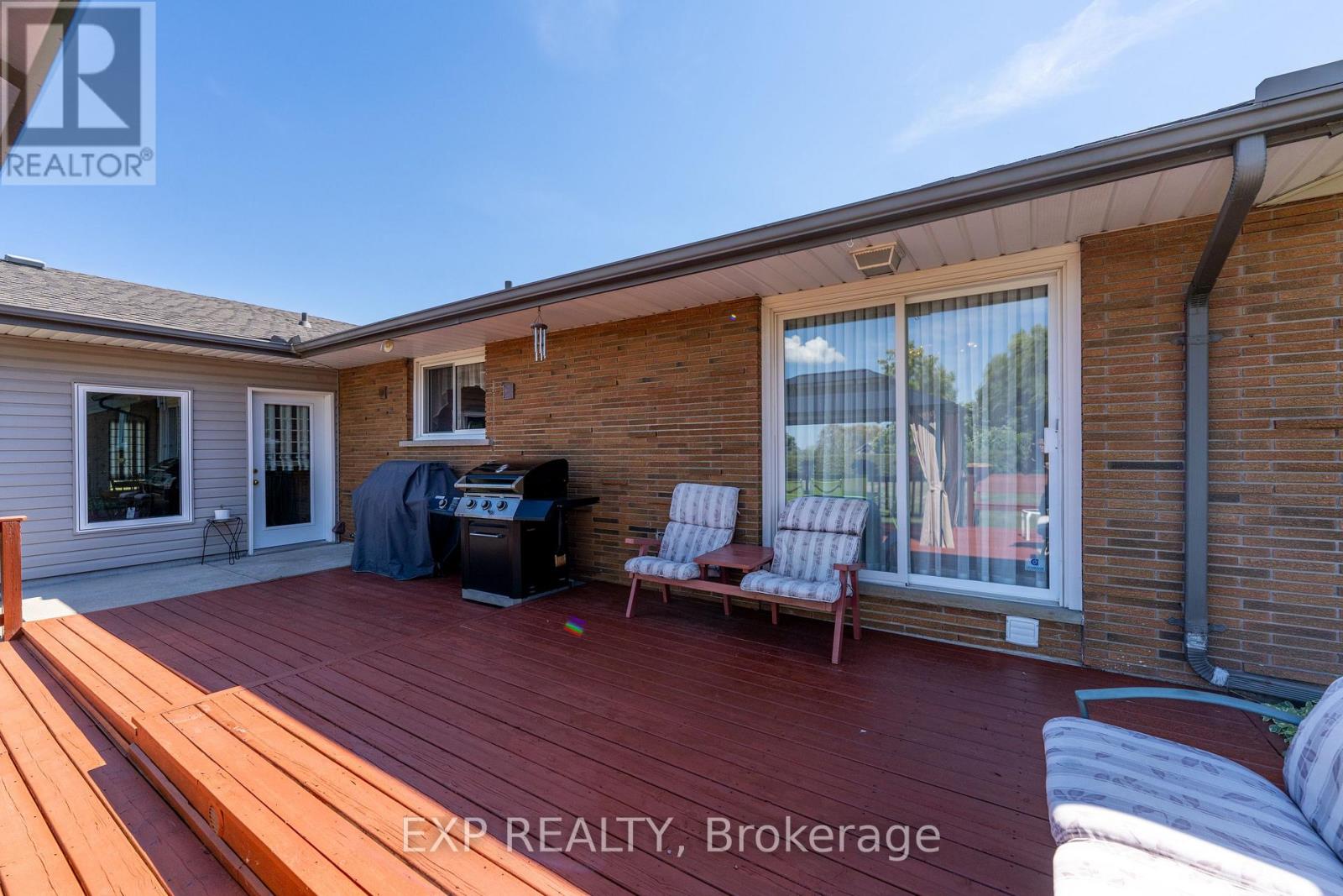 726 Line 7 Road, Niagara-On-The-Lake, Ontario  L0S 1J0 - Photo 37 - X12387655