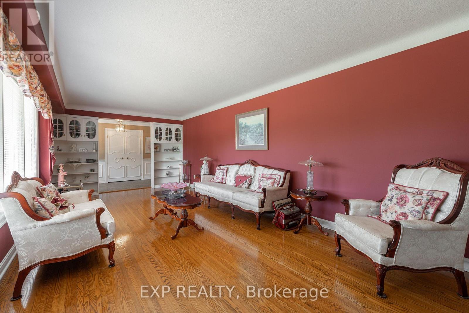 726 Line 7 Road, Niagara-On-The-Lake, Ontario  L0S 1J0 - Photo 9 - X12387655