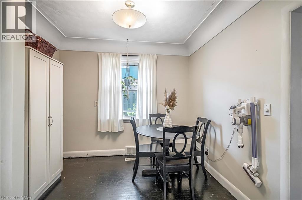 487 East 37th Street, Hamilton, Ontario  L8V 4C1 - Photo 11 - 40766787