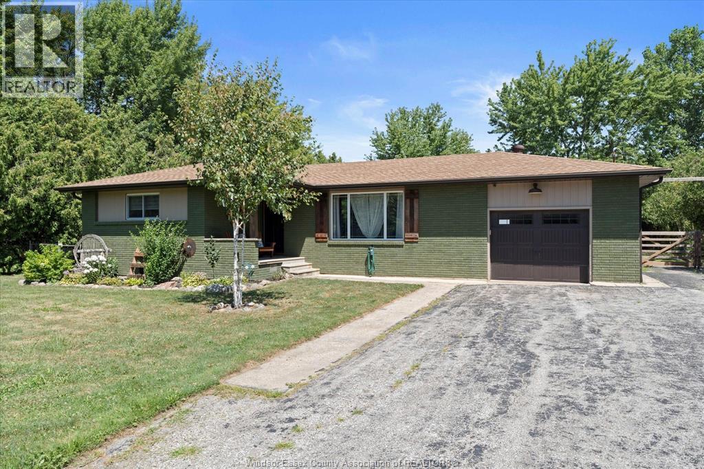 3500 Middle Side Road, Amherstburg, Ontario  N9V 2Y9 - Photo 2 - 25022650