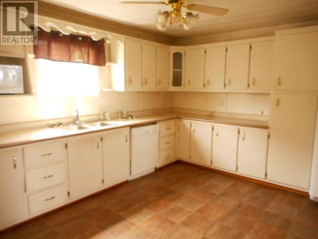 20 Main Street, Springdale, Newfoundland & Labrador  A0J 1T0 - Photo 7 - 1287589