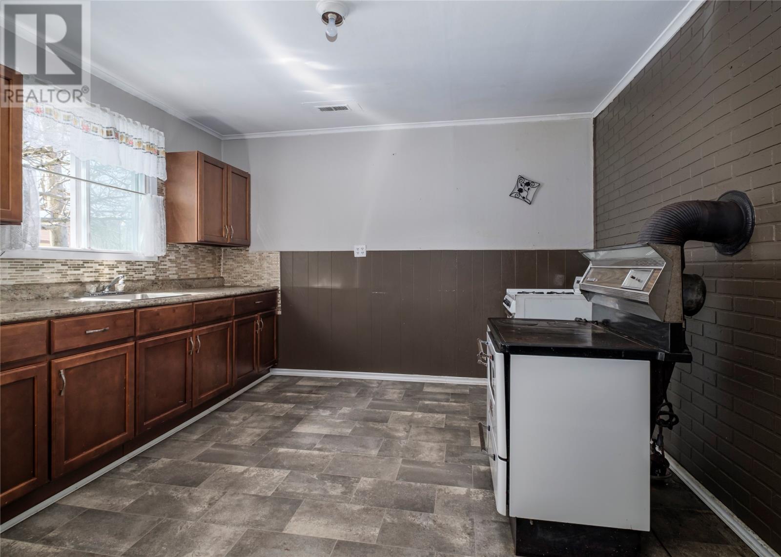 19 Mckendrick Street, Placentia, Newfoundland & Labrador  A0B 1S0 - Photo 11 - 1290109