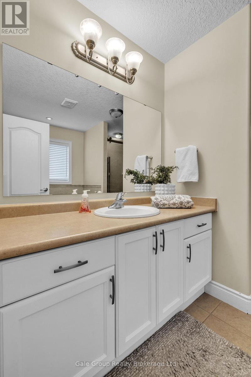 10 Westview Court, Woodstock, Ontario  N4T 0B8 - Photo 18 - X12387582