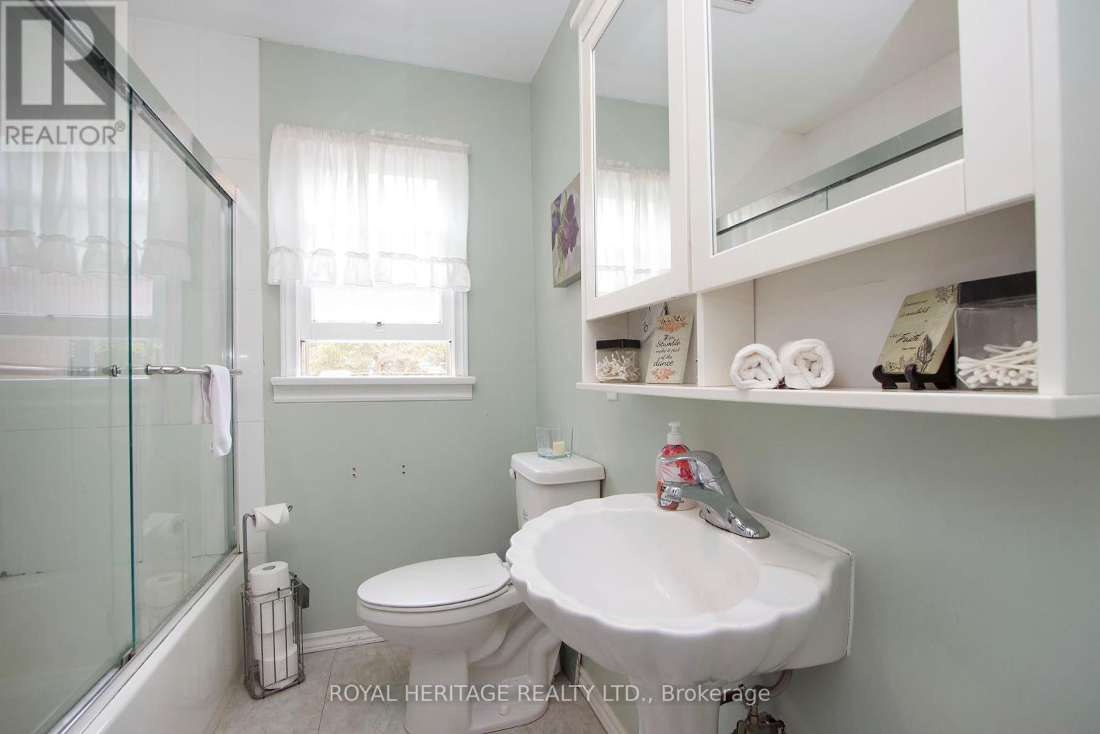 86 Scarboro Avenue, Toronto, Ontario  M1C 1M4 - Photo 14 - E12387873