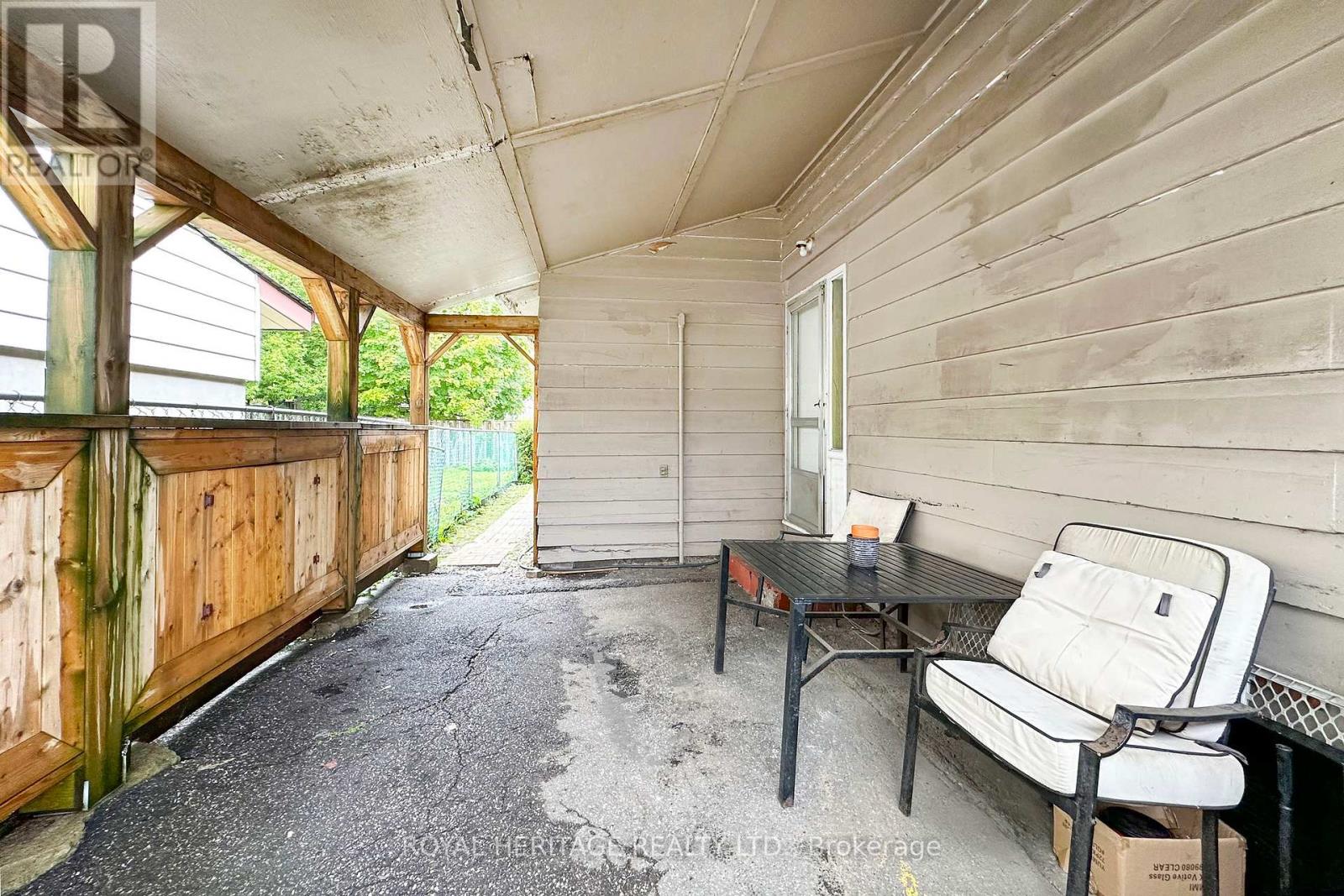 Property at 86 SCARBORO AVENUE image 3