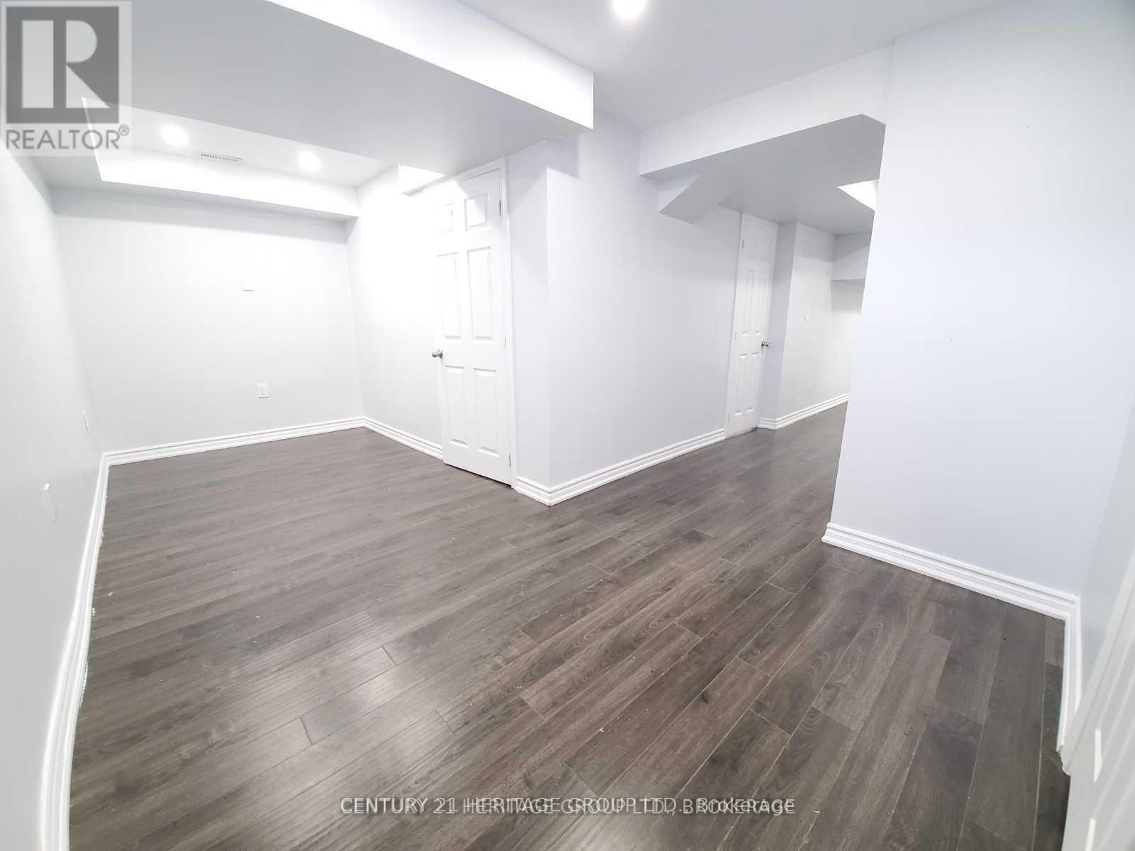 87 Pearcey Crescent, Barrie, Ontario  L4N 6R7 - Photo 5 - S12386155