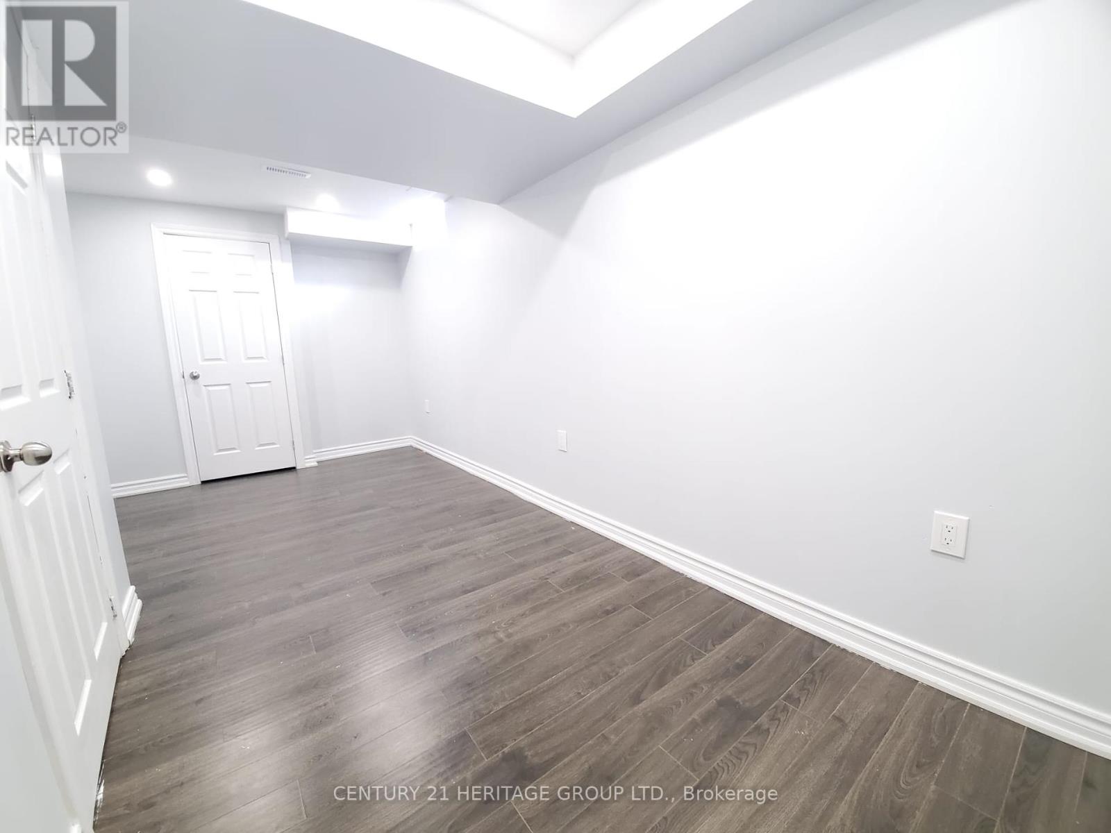 87 Pearcey Crescent, Barrie, Ontario  L4N 6R7 - Photo 24 - S12386155