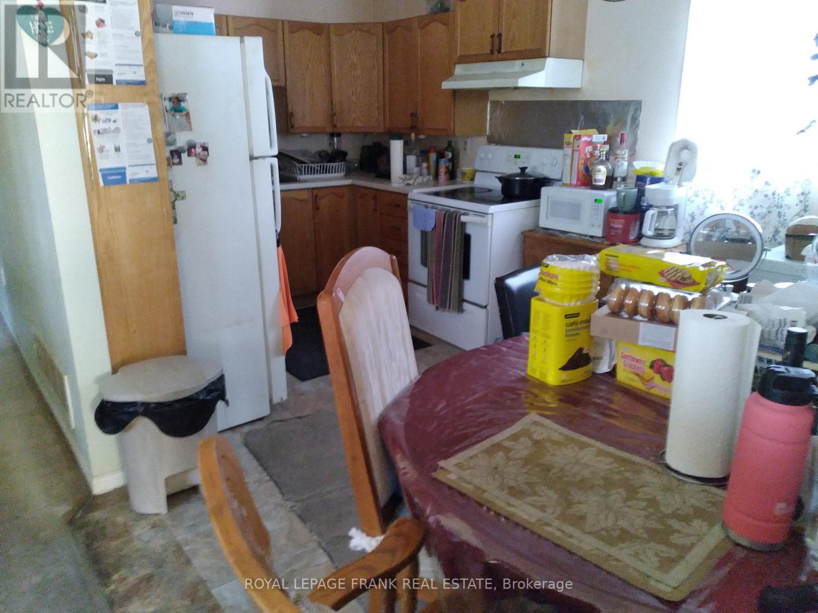 758 Ontario Street, Cobourg, Ontario  K9A 3C5 - Photo 4 - X12387744