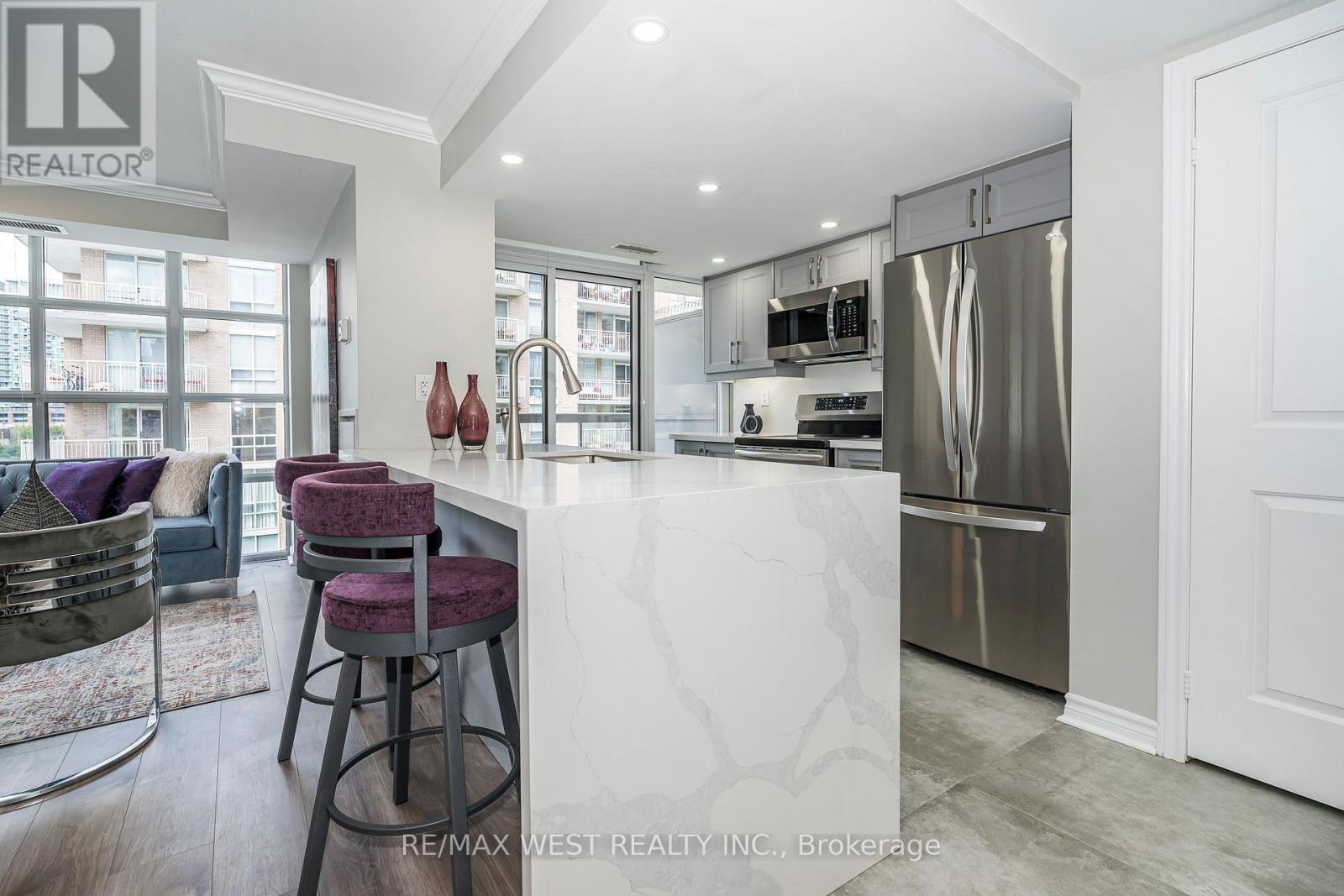 705 - 15 Stafford Street, Toronto, Ontario  M5V 3X6 - Photo 10 - C12387643