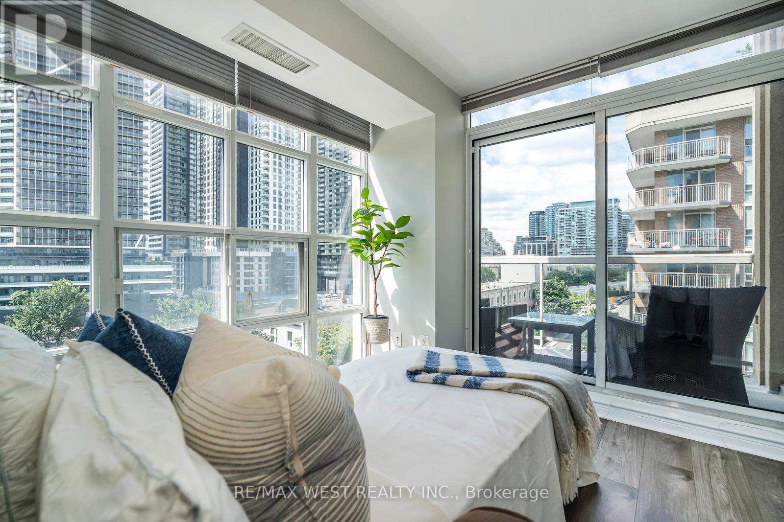 705 - 15 Stafford Street, Toronto, Ontario  M5V 3X6 - Photo 29 - C12387643