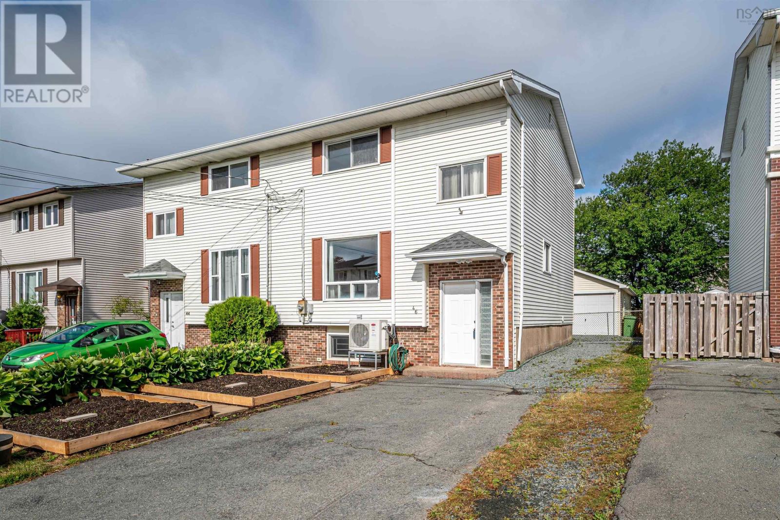 Property at 46 Sandlewood Terrace image 1