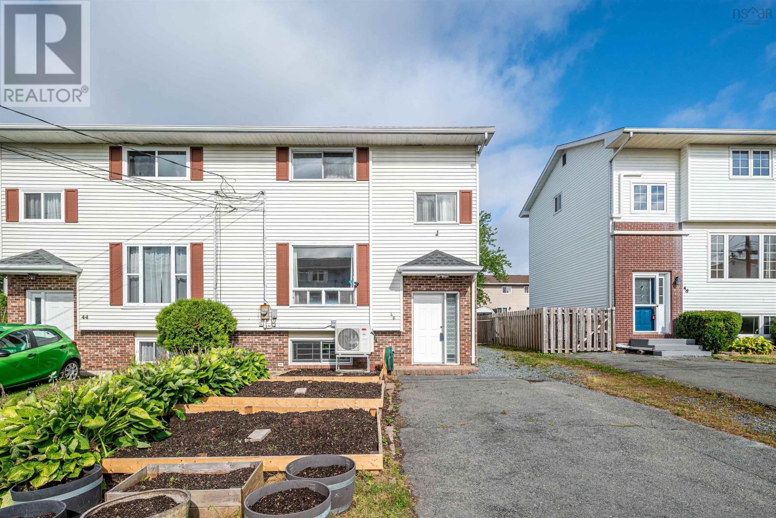 Property at 46 Sandlewood Terrace image 2
