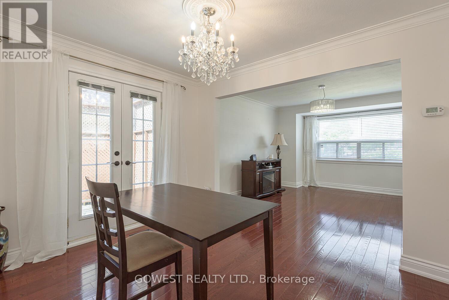 1 Fairbourne Crescent, Toronto, Ontario  M1L 3M6 - Photo 11 - E12387700