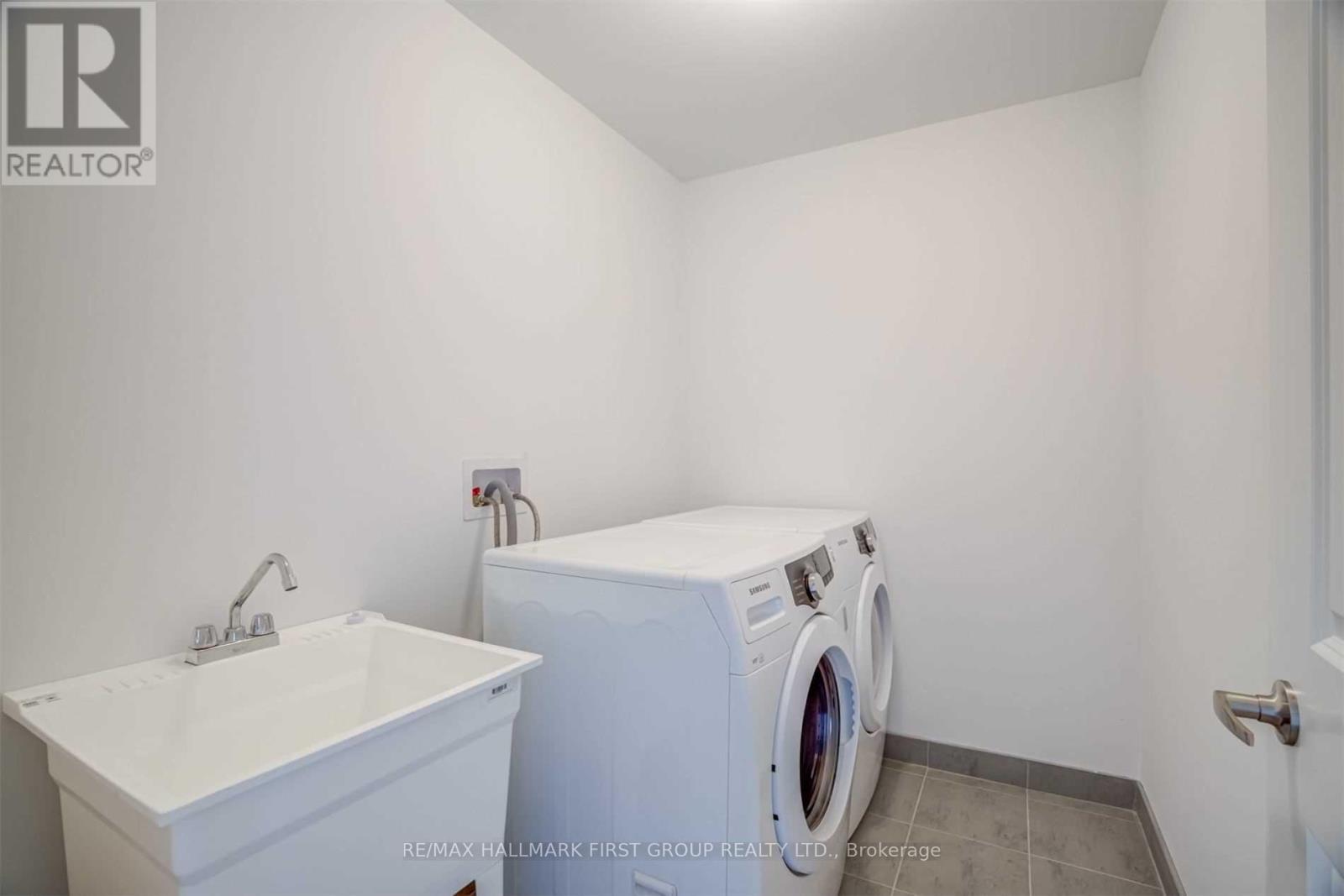 4 Conti Court, Whitby, Ontario  L1P 1V8 - Photo 17 - E12387712