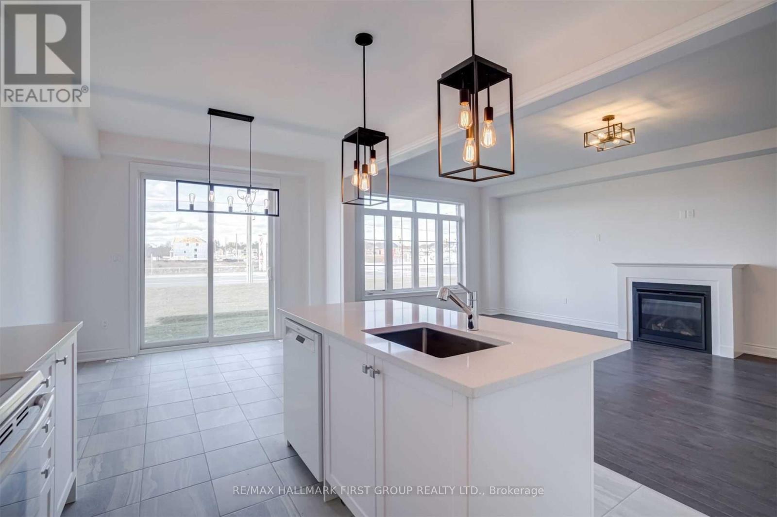 4 Conti Court, Whitby, Ontario  L1P 1V8 - Photo 8 - E12387712