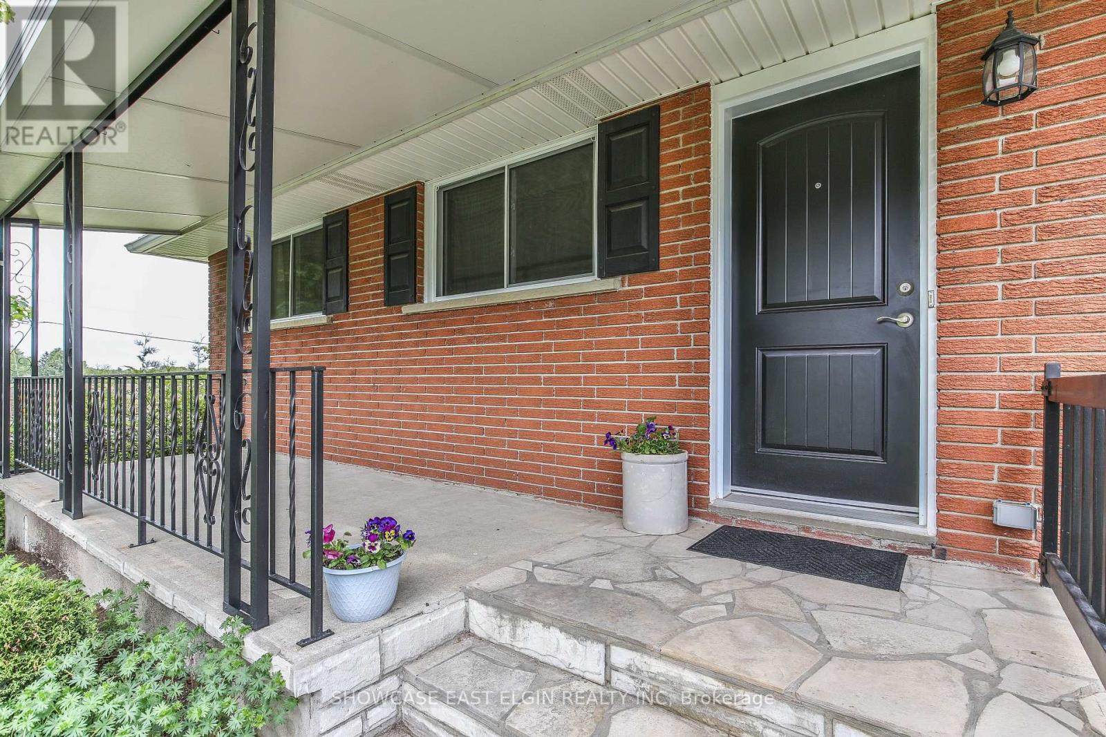 450 John Street S, Aylmer, Ontario  N5H 2E4 - Photo 2 - X12387880