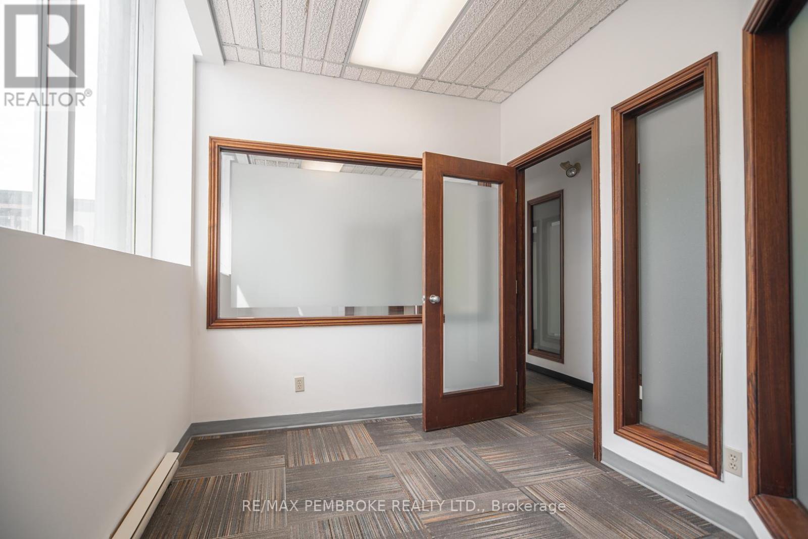 131 Pembroke Street W, Pembroke, Ontario  K8A 5M7 - Photo 20 - X12387788