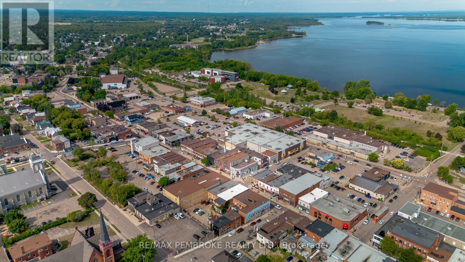 131 Pembroke Street W, Pembroke, Ontario  K8A 5M7 - Photo 6 - X12387788