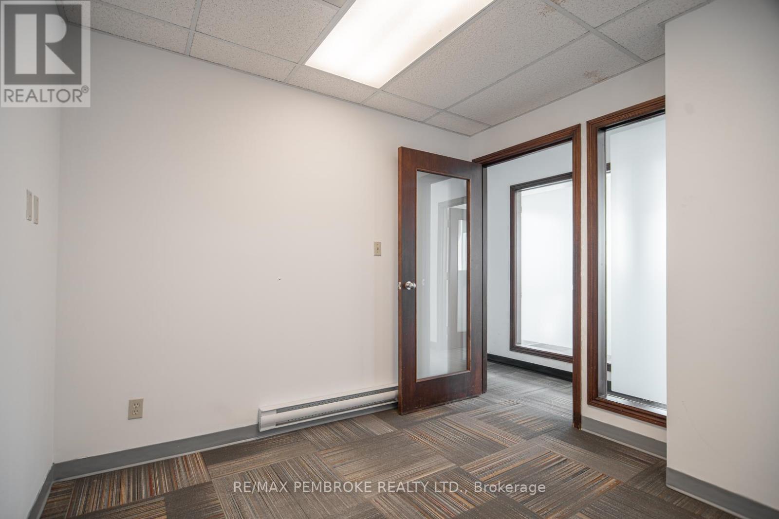 131 Pembroke Street W, Pembroke, Ontario  K8A 5M7 - Photo 19 - X12387804