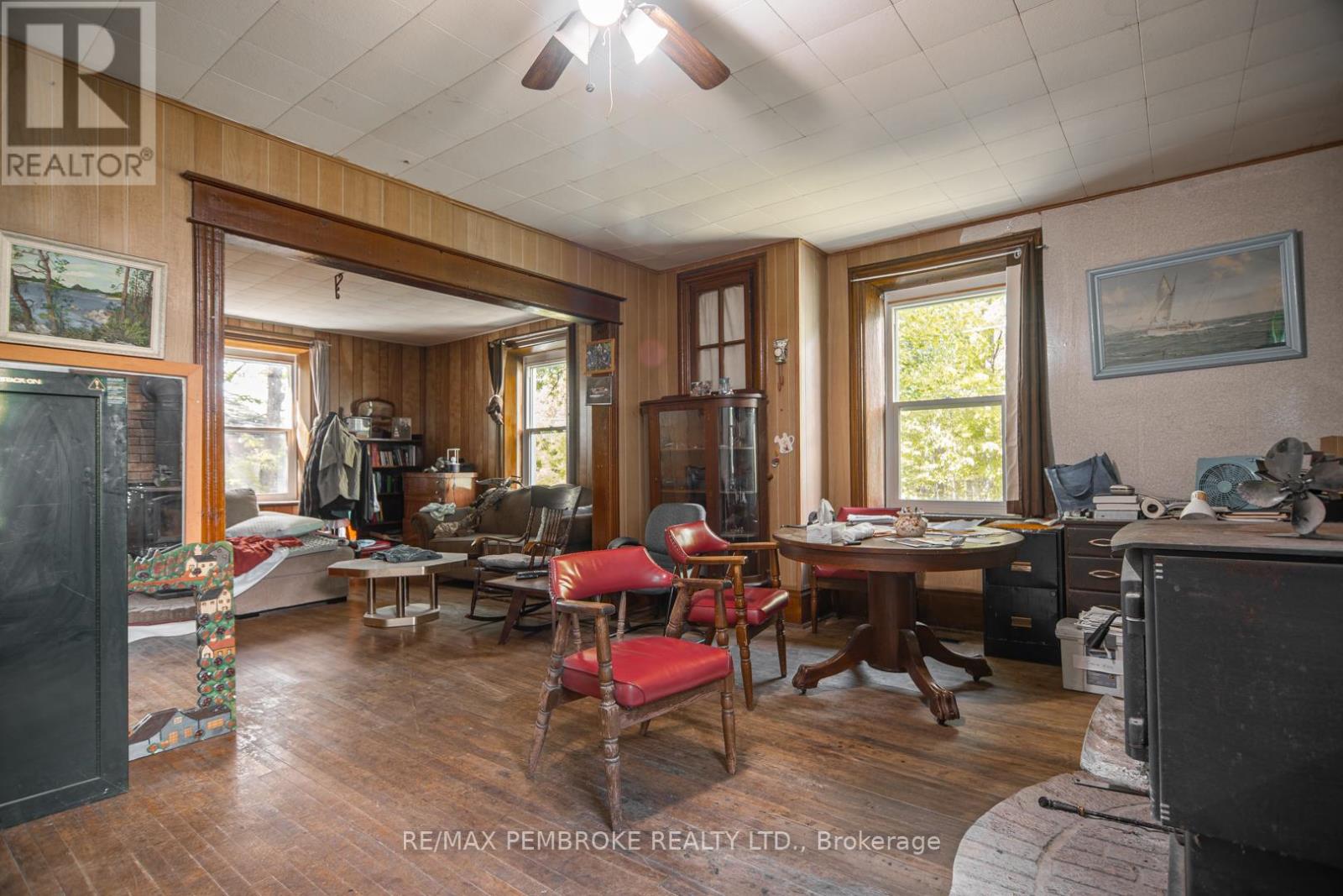 2252 Zion Line, Whitewater Region, Ontario  K8A 6W3 - Photo 14 - X12387879