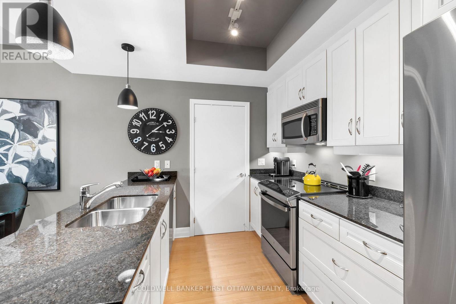 1006 - 75 Cleary Avenue, Ottawa, Ontario  K2A 1R8 - Photo 12 - X12387780