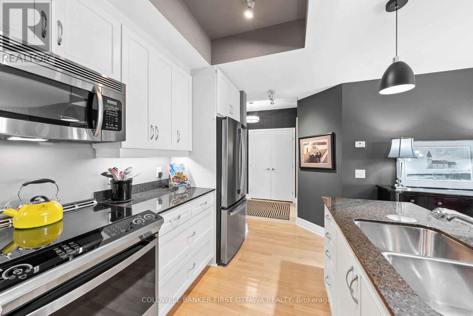 1006 - 75 Cleary Avenue, Ottawa, Ontario  K2A 1R8 - Photo 14 - X12387780