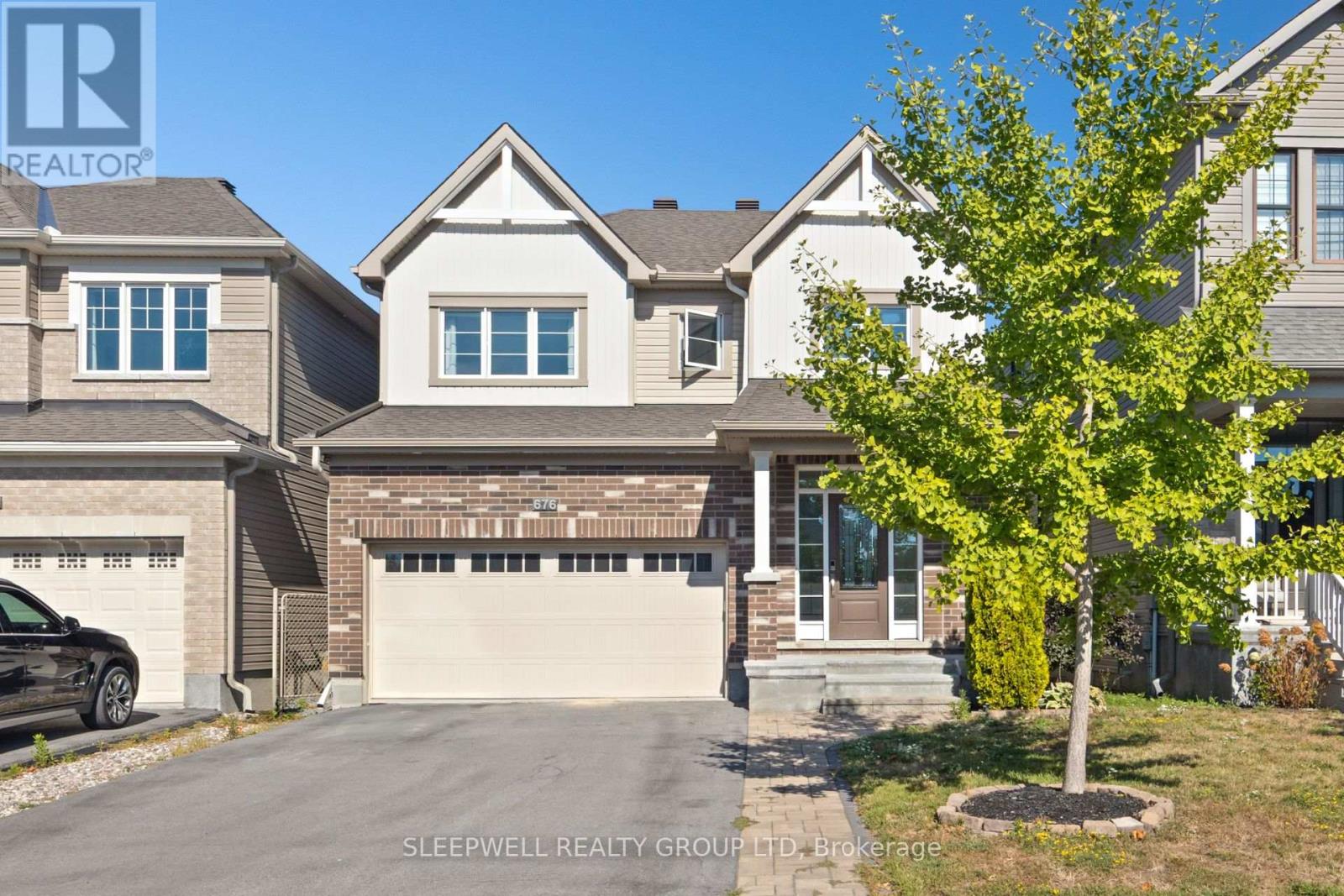 676 Eagle Crest Heights, Ottawa, Ontario  K2S 1R8 - Photo 1 - X12387892