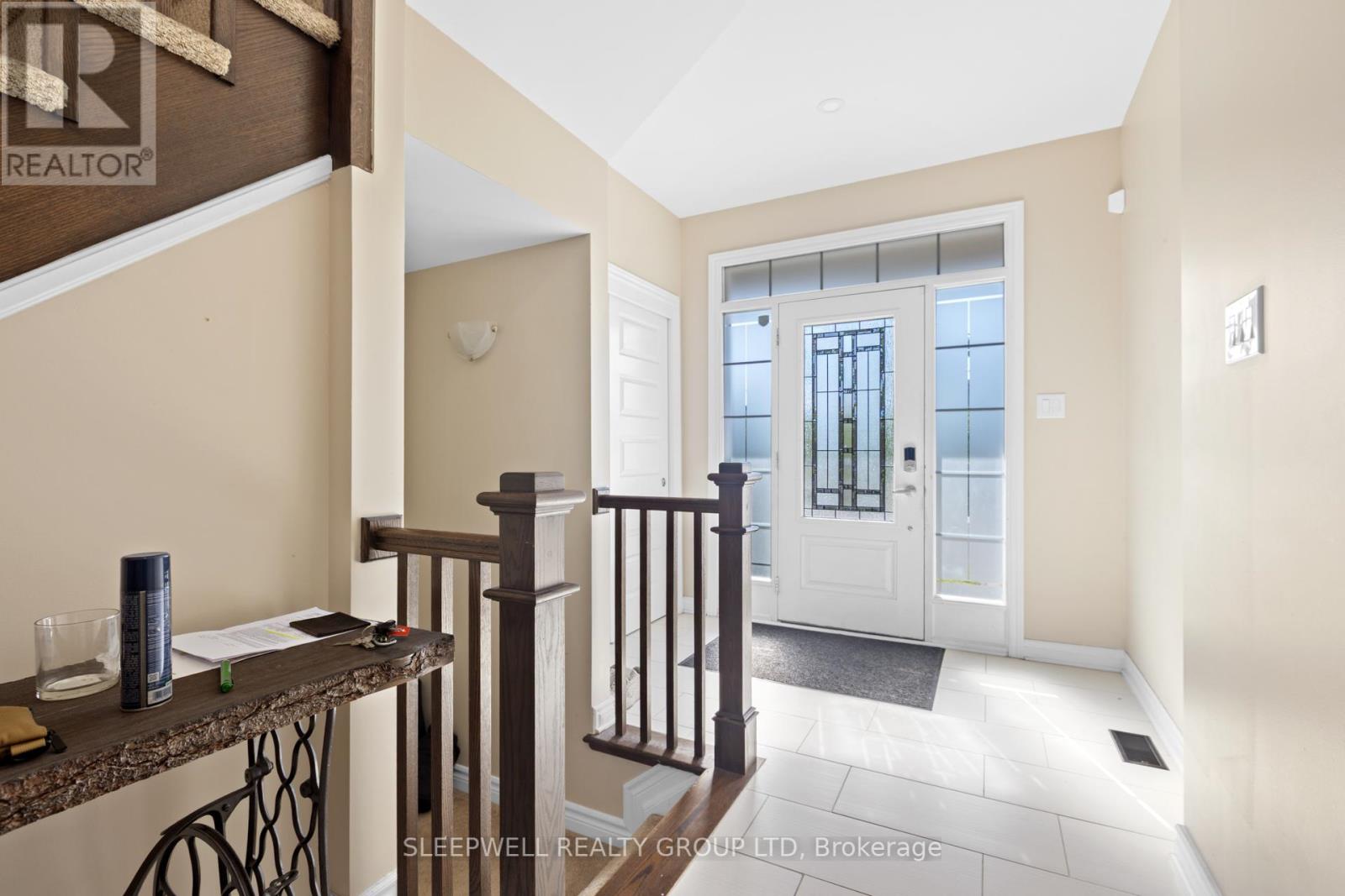 676 Eagle Crest Heights, Ottawa, Ontario  K2S 1R8 - Photo 2 - X12387892