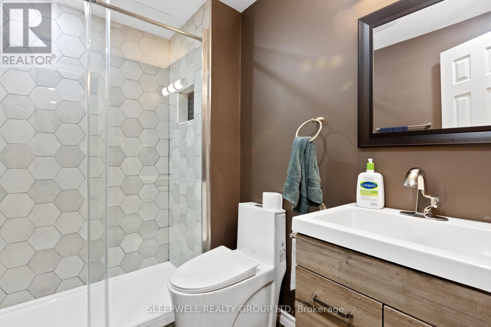 676 Eagle Crest Heights, Ottawa, Ontario  K2S 1R8 - Photo 26 - X12387892