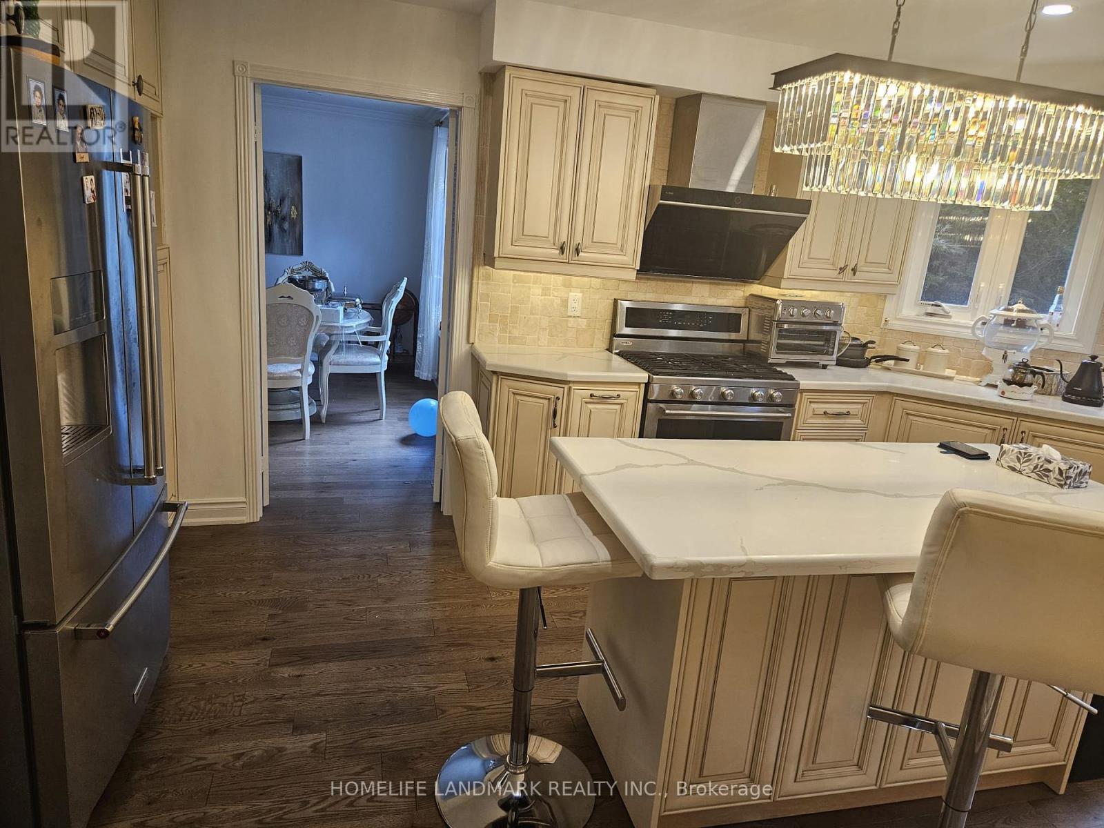 74 Julia Street, Markham, Ontario  L3T 4R9 - Photo 9 - N12387656