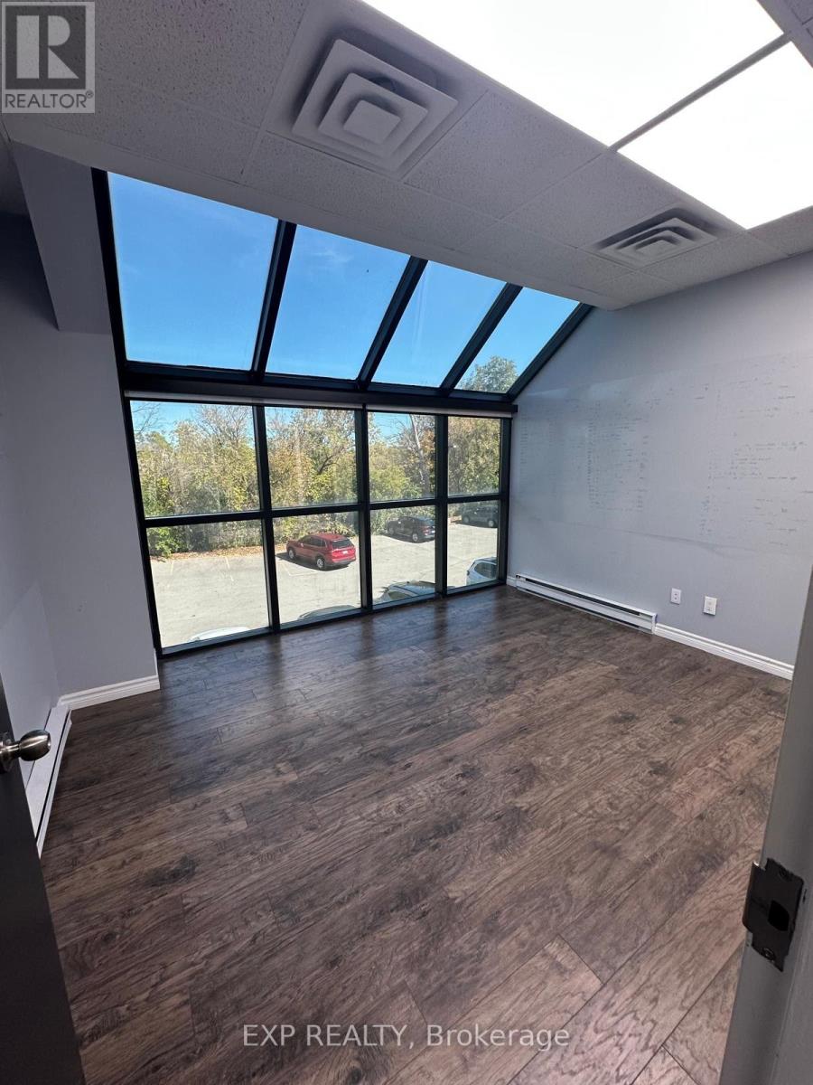 209 - 275 Renfrew Drive, Markham (Buttonville), Ontario L3R 0C8 - Photo 18 - N12387662